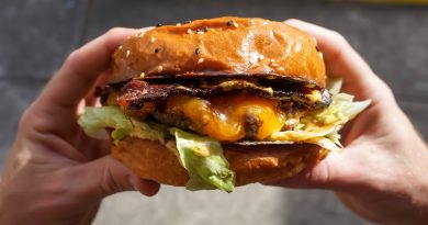 4 Good Reasons Why You Should Not Stop Eating Fat 4 Good Reasons Why You Should Not Stop Eating Fat
